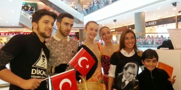 Kocaelili Patenciler Adana’da Cumhuriyet Coşkusunu Yaşattı