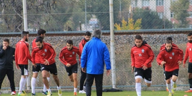 Kayseri Şekerspor, Bergama Maçı İçin Yarın İzmir’e Uçacak