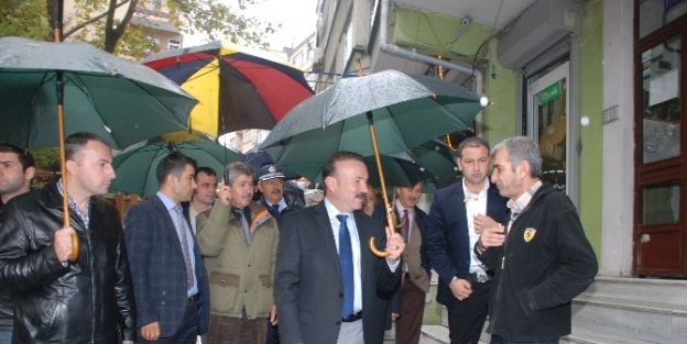 Başkan Doğan, Tepecik Mahallesini Gezdi