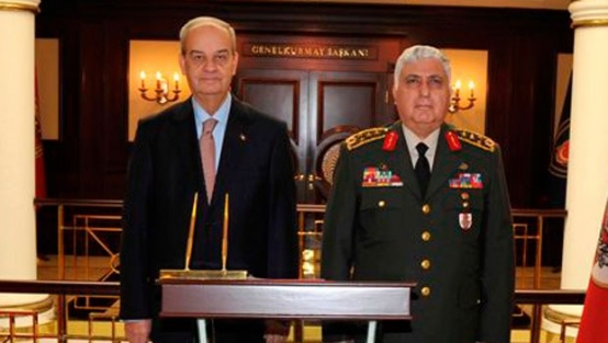 İlker Başbuğ'dan Özel'e ziyaret