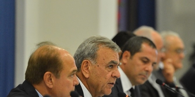 İekk’da Çalişma: "izmir Serbest Şehir Olsun"