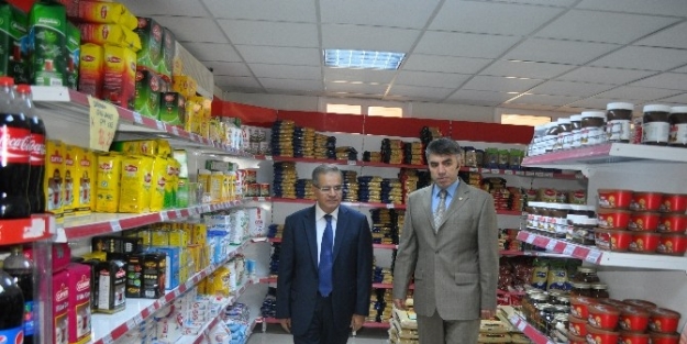 Protokol Üyeleri Halkla Beraber