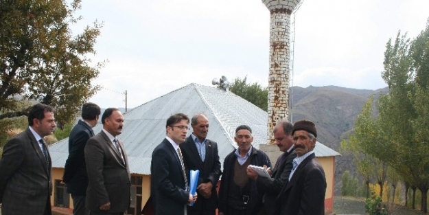 Sincik Kaymakamı Efendioğlu Köy Gezilerine Devam Ediyor