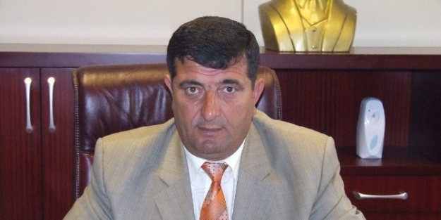 Edirne’de Sağanak Yağıştan Dolayı Çiftçiler Ekime Ara Verdi