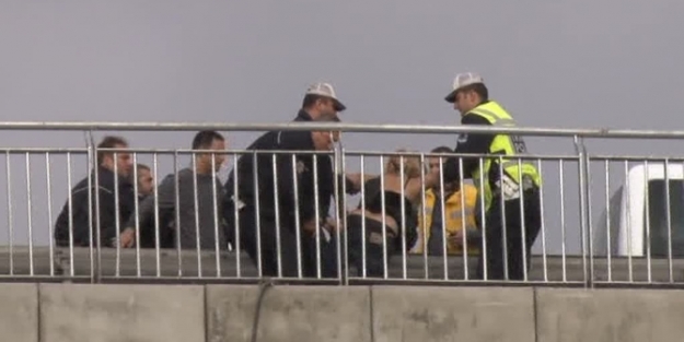 Köprü'de intihar girişimi