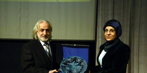 Konya’da Sadreddin Konevi Konferansı