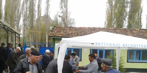 Seyitgazi Belediyesi’nde Aşure İkrami