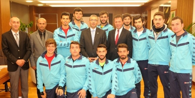 Voleybol’da Hedef Play Off