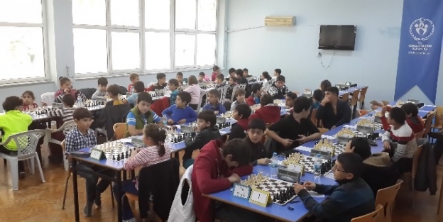 Cumhuriyet Satranç Turnuvası Sona Erdi