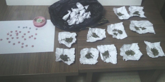 Bursa'da zehir tacirleri kıskıvrak yakalandı