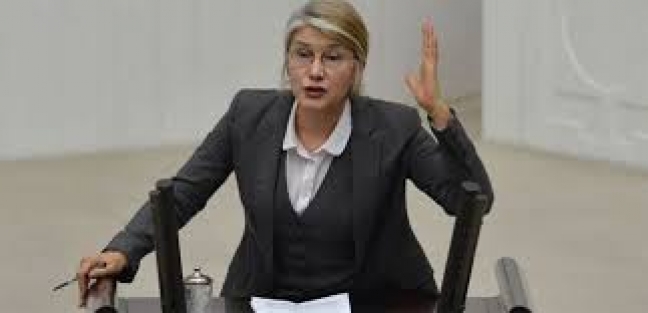 Tarhan'dan yeni parti sinyali