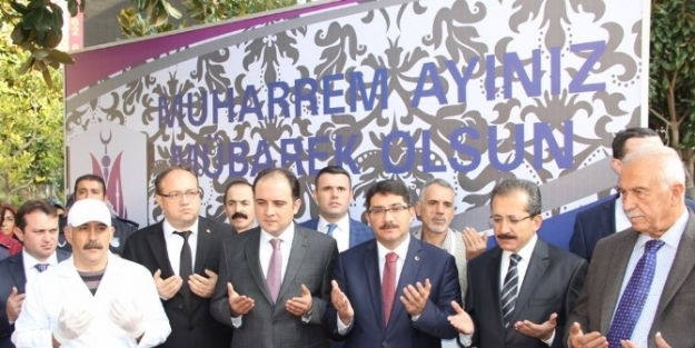 Şehzadeliler Aşureye Doydu