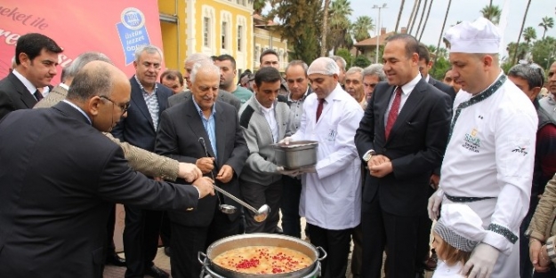 Sunar Grup, 5 Bin Kişiye Aşure Dağıttı