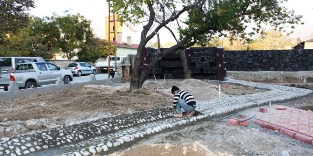 İpekyolu Belediyesi’nden Kadın Parkı Yapımı