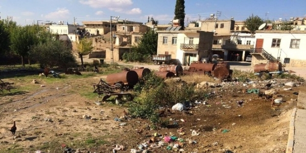 Belde Köy Olunca Çöpler Ortada Kaldı