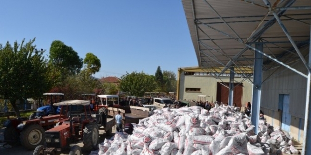 Selendi Kaymakamlığı’ndan Bin 200 Aileye Kömür Yardımı