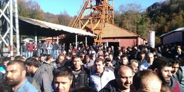 Zonguldak'ta madenciler eylemde