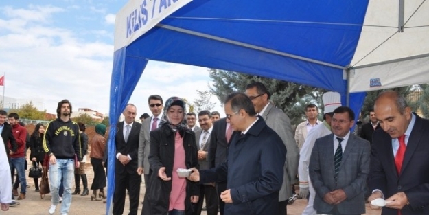 Vali Tapsız 7 Aralık Üniversitesini Ziyaret Etti