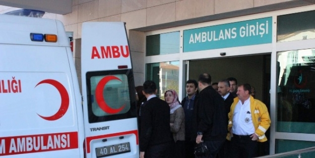 Trafik Kazası:1 Ölü 2 Yaralı