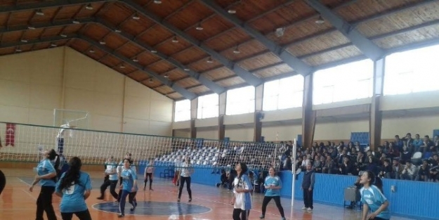 Beyşehir’in Okullarında Sportif Heyecan Başladı