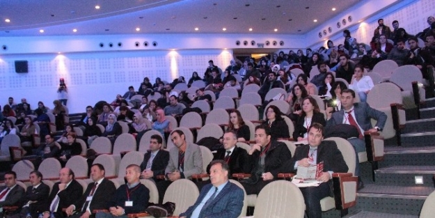 Docomomo_türkiye Ulusal Çalişma Grubu Poster Sunuşları, Türkiye Mimarlığında Modernizmin Yerel Açılımları