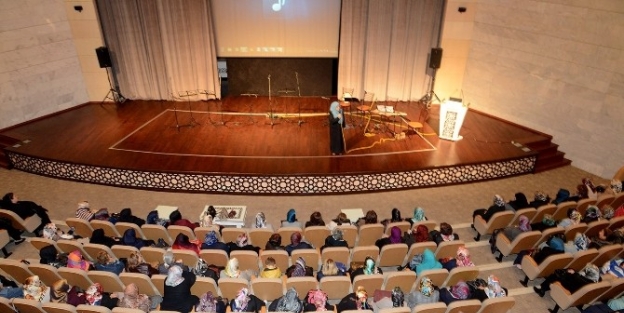 Konya’da Aşure Geleneği Yaşatıldı