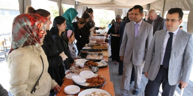 Kulu’da Okul Ve Öğrenciler Yararına Kermes