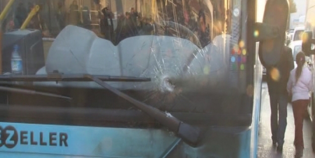 Otobüse molotoflu saldırı!