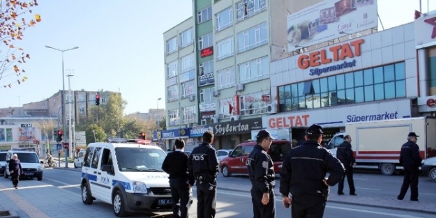 Şüpheli Paket İhbari Polis Ekiplerini Alarma Geçirdi