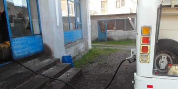 Düzce’de Esrar Ve Madeni Yağ Ele Geçirildi