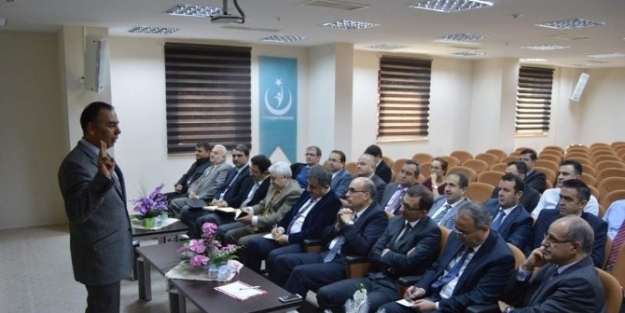 Sağlık Kurumları Yöneticilerine ‘kurumsal Liderlik’ Eğitimi