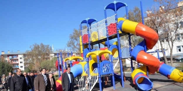 Başkan Bulutlar, Meclis Üyelerine Belediye Hizmetlerini Gezdirdi…