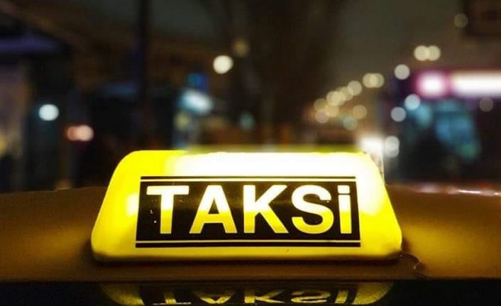 Bursa'da bagajda yolcu taşıyan taksiciye para cezası verildi!