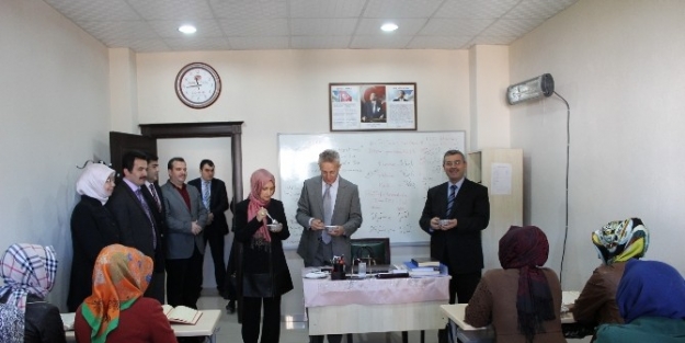 Kız Kur’an Kursu’nda Aşure Etkinliği