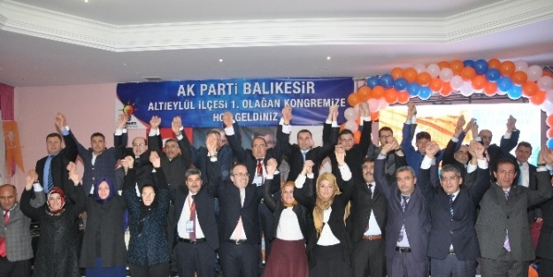 Ak Parti Altıeylül Teşkilatında Kan Değişimi