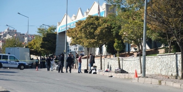 Şüpheli Valiz Polisi Harekete Geçirdi