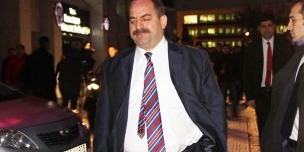 Zekeriya Öz ihraç edilsin!