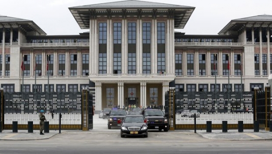 Arınç "1 katrilyonun üzerinde masraf yapıldı"