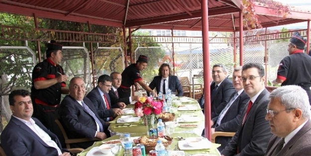 Eximbank Yönetiminden Kombassan Kağıt’a Ziyaret