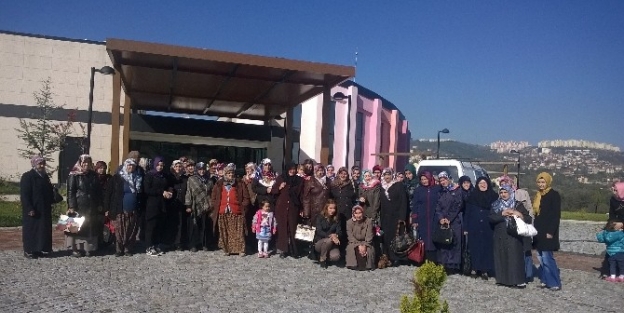 İzmitliler İzmit’i Geziyor