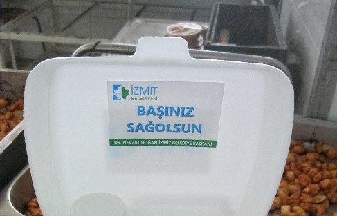 İzmit Belediyesinden Cenaze Evlerine Yemek Hizmeti