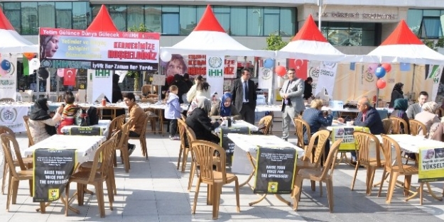 İhh’nin Kermesinde Gündem Mescid-i Aksa’ya Düzenlenen Çirkin Saldırı Oldu