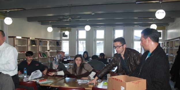 Erzurum İl Kültür Ve Turizm Müdürlüğü’nce Aşure Dağıtıldı