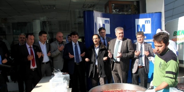 Mali Müşavirlerden Aşure İkrami