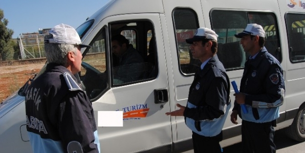 Şanliurfa’da Öğrenci Servisleri Denetlendi