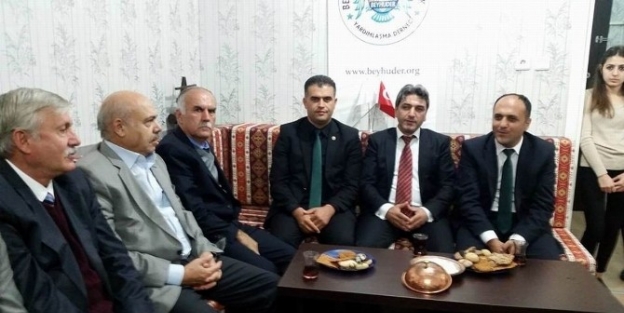 Başkan Özaltun İstanbul’da Temaslarda Bulundu