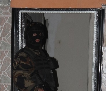Adana Polisinden Film Gibi Narkotik Operasyonu