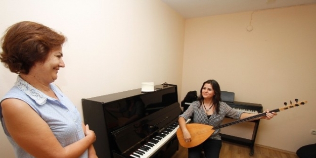 Konak Yeni Sesler Arıyor