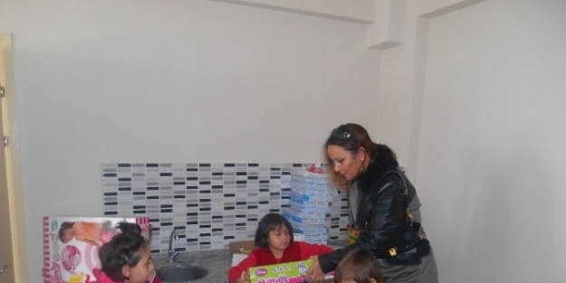 Ergene Belediyesi’nden Anaokuluna Oyuncak Desteği