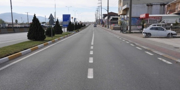 Derince İstiklal Caddesi Yenilendi